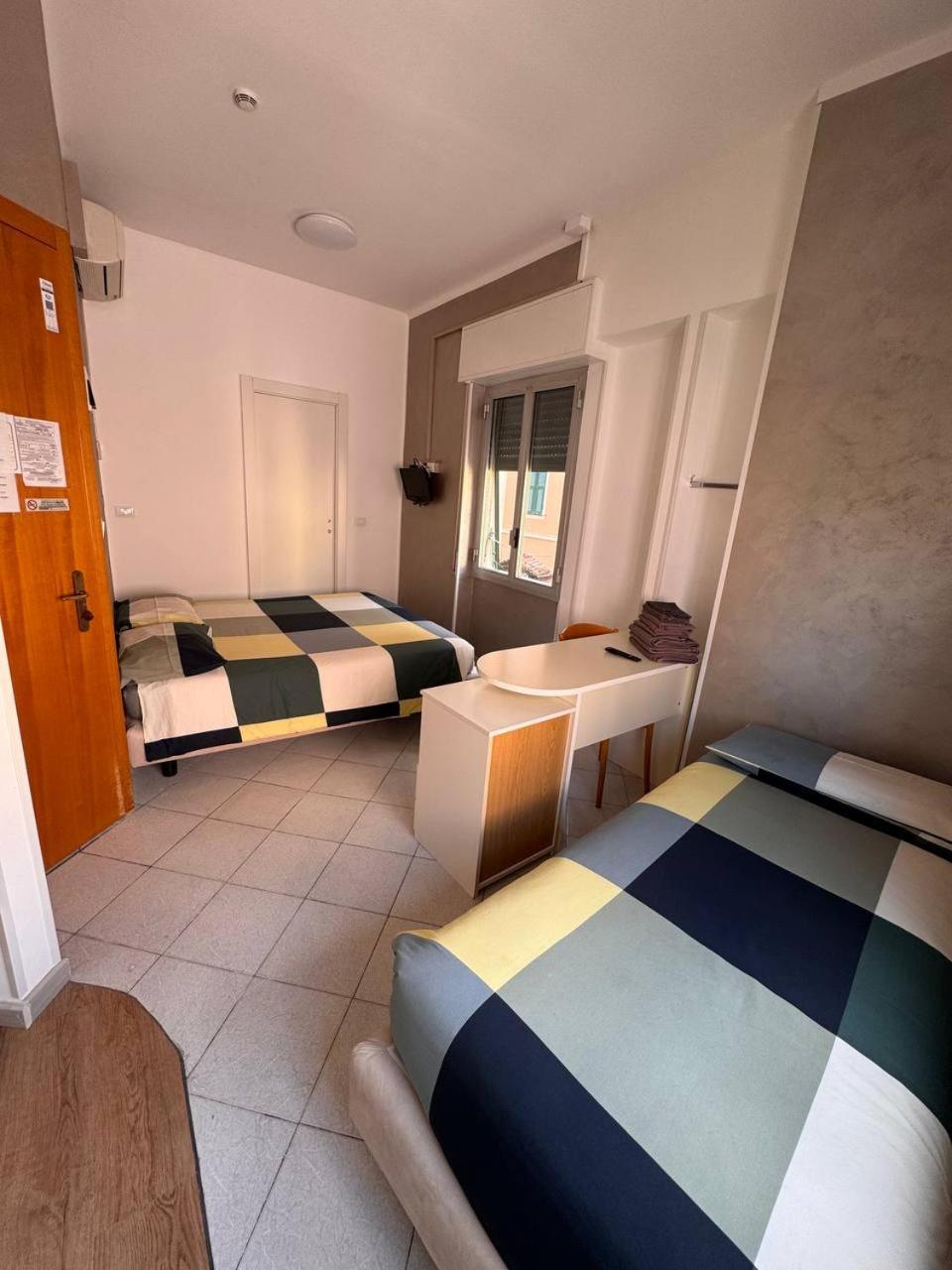 Hotel Ideal Hotel 3*